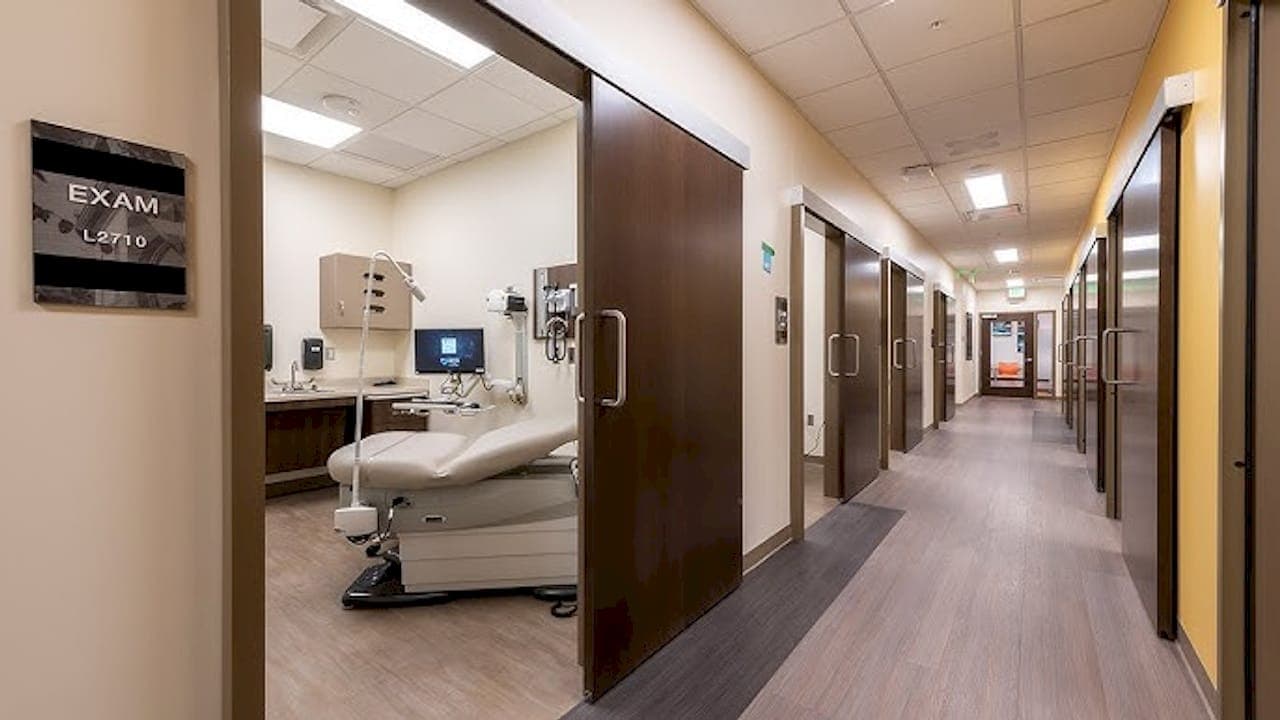Why Outpatient Clinics Attract Medical Tourists in 2026